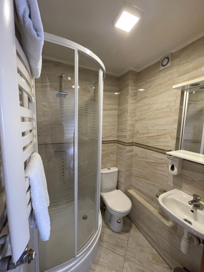 Hotelik Gold Raszyn Extérieur photo