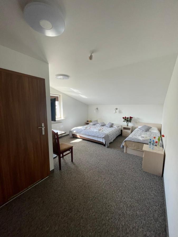 Hotelik Gold Raszyn Extérieur photo
